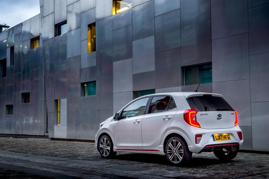  Kia Picanto GT Line 2017 года  (UK) (фото 7 из 92)
